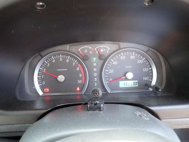 お値段お手頃価格車！！当店おススメの1台となっております。お問い合わせ・ご来店の際はカーセンサーを見た！とお伝え下さい。