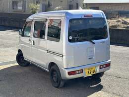 当店では、ハイエースの車両を多数掲載しております。さまざまなモデルや仕様のハイエースをご覧いただけるので、ぜひ一度ご確認してみてはいかがでしょうか。ご希望の条件に合った車両が見つかるかもしれません！