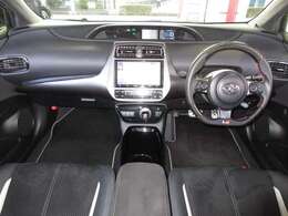 黒を基調としたブラックインテリアで、高級感ある内装に仕上がっております！