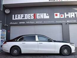 3Dコクピットディスプレイ・designoブラックピアノラッカーウッドフローイングライン・デザイングリル/ボンネットデザイン・専用クロームパーツ