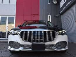 MAYBACHフロアマットプレミアム￥132.000円・サイドバイザー￥86.796円・ドライブレコーダー付きデジタルルームミラー￥227.480円・スピードレーダー￥70.000円