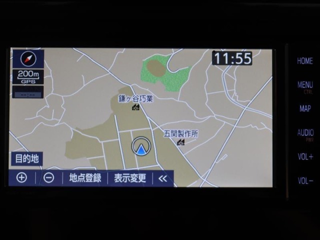 ナビゲーション付き。タッチパネル式で使いやすく、お出かけもラクラクです。