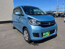 お車の車検・オイル交換・修理・鈑金塗装・ガラス修理・デントリペア・ボディコーティングなども幅広く対応しております。その際は無料で代車を貸し出し致します。車の事は何でもお任せください！