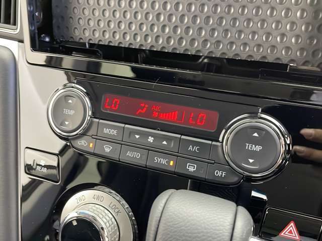 【運転席操作部】快適なドライブを楽しむための機能が装備されています！運転席から触れるので、使いやすいです！除菌プランいれていただくと、さらに清潔で安心していただけます！