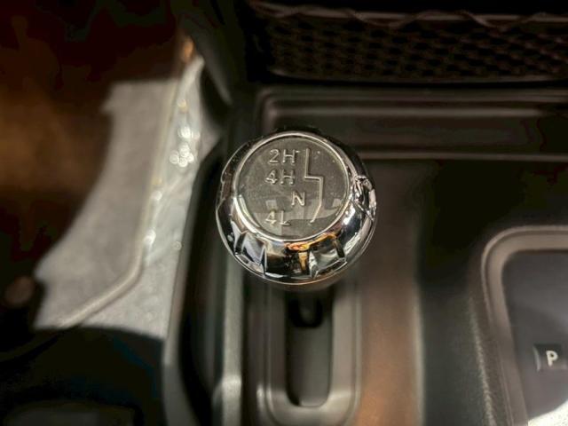 副変速機付きなので、路面状況によって最適な駆動を選ぶことができます。