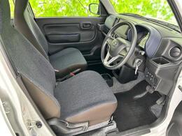 「この車の写真をもっと見たい」「状態が気になる」「この装備はついている？」どんな小さな疑問でもお気軽にお問い合わせください！
