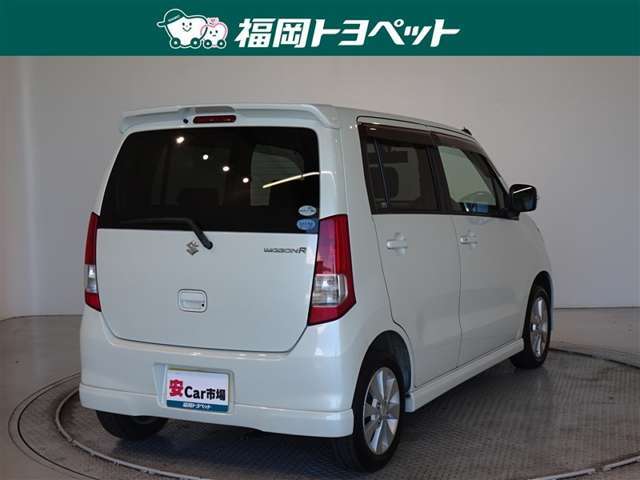 色は人気のパールマイカです。