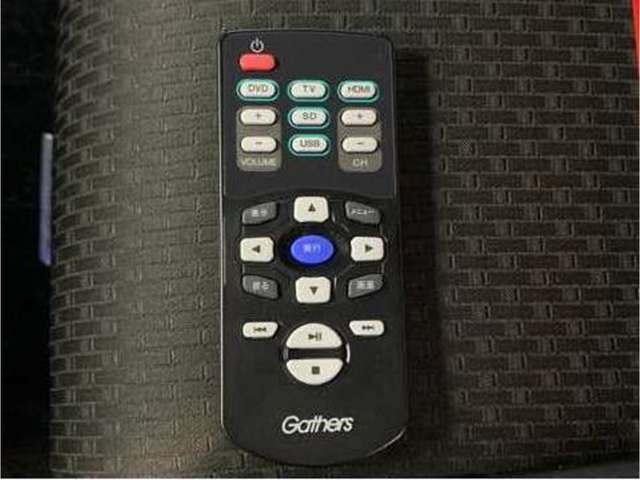 後席モニターのリモコンです。