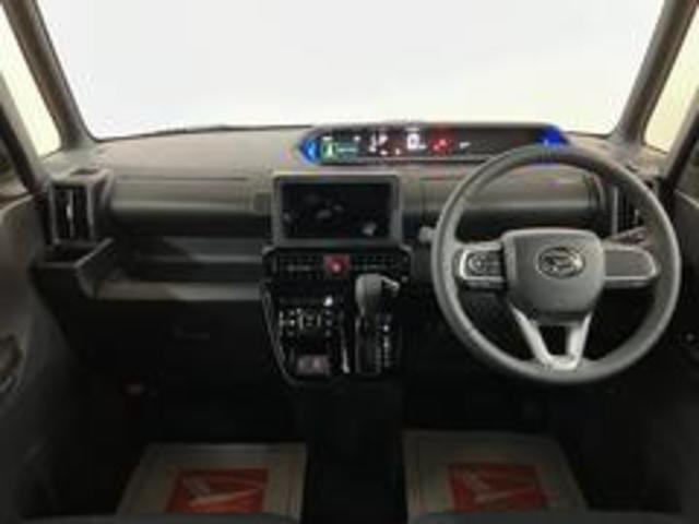 インパネ全体！！視界も良好で運転し易い♪小回りが利くから、運転が苦手でも狭い路地や駐車場でも運転しやすいですよ◎