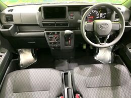 グループ総在庫数約30，000台！！全国の系列店からメーカー・車種問わずご紹介出来るので、あなたにピッタリのお車が見つかるはずです♪まずはお問い合わせ下さい☆