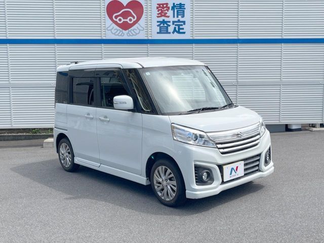 大好評のボディコーティング「弾スプラッシュコート」もご納車までに施工可能。通常のガラスコートと異なる、耐久年数6年の無機質ガラスコーティングが、ボディをキレイな状態に保ってくれます。