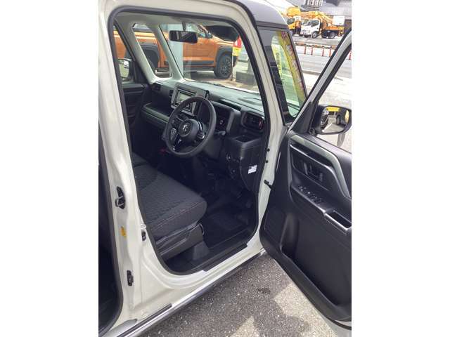ご覧いただきましてありがとうございます。車両状態など、お気軽にお問い合わせください。フリーダイヤル　0120-852-167　《カーセブン高須店》までお電話を！
