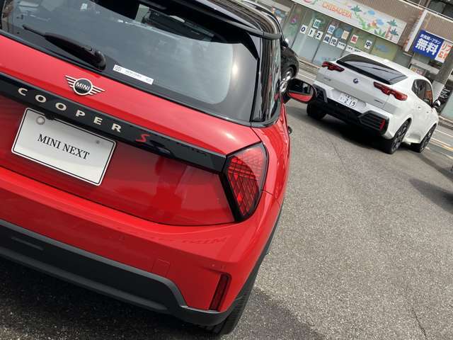 【茨城県】MILNE F3モデル　ミルン　5'4\" 1/2 カーボン使用　31L BMW MINI ミニ クーパー C DCT の中古車詳細 (2,000km, メル