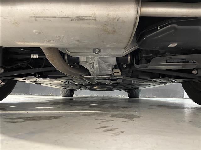 全国納車可能です。納車方法及び費用につきましては、お気軽にコーディネーターまでご相談ください。遠方のご納車の際も我々がしっかりサポートさせて頂きます。お気軽にスタッフまでご相談下さい。