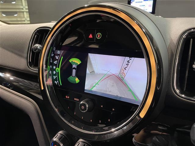 LIBERALAの名前の由来はラテン語で「libera：自由」と「ala：翼」を意味し、それらを組合せた造語です。自由な翼を得て思う存分人生を謳歌して欲しいという願いが込められています。