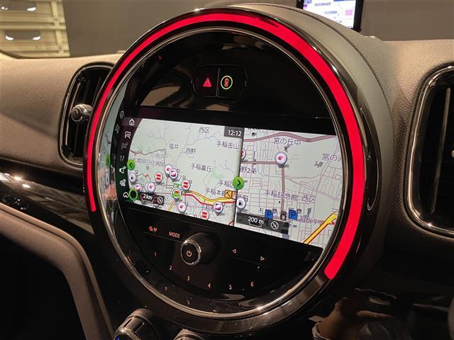 LIBERALAの名前の由来はラテン語で「libera：自由」と「ala：翼」を意味し、それらを組合せた造語です。自由な翼を得て思う存分人生を謳歌して欲しいという願いが込められています。