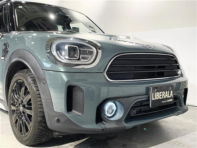 LIBERALA店舗は全て、株式会社IDOM　直営店でございます。地域に密着した在庫展示を行なっております。その店舗でしか展示されないお車もございますので、お客様にとってお気に入りの店舗が見つかるかも