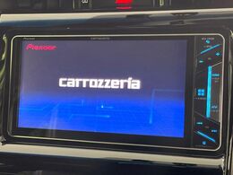 【ナビゲーション】目的地までしっかり案内してくれる使いやすいナビ。Bluetooth接続すればお持ちのスマホやMP3プレイヤーの音楽を再生可能！毎日の運転がさらに楽しくなります！！