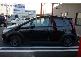 全車種3ヶ月以上の保証付きで販売しています。別途料金ですが保証を延長することも可能です。