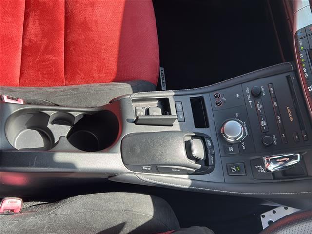 みなさまのお車選びのお手伝いをさせてください！スタッフ一同心よりご来店、お問い合わせをお待ちしております！お車探しはガリバー11号丸亀店におまかせください！【無料通話】TEL：0120ー951ー329まで