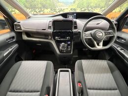 グループ総在庫数約30，000台！！全国の系列店からメーカー・車種問わずご紹介出来るので、あなたにピッタリのお車が見つかるはずです♪まずはお問い合わせ下さい☆