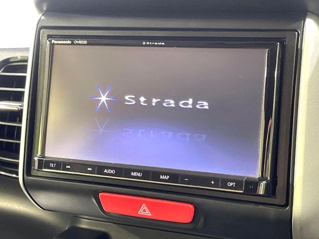 【ナビゲーション】使いやすいナビで目的地までしっかり案内してくれます。各種オーディオ再生機能も充実しており、お車の運転がさらに楽しくなります！！