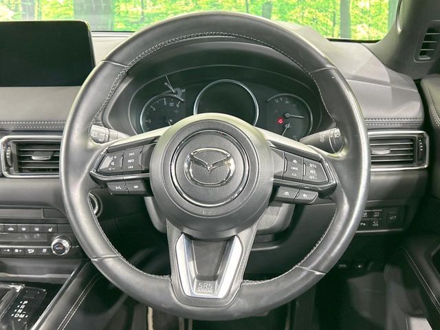 【マツダ・レーダークルーズコントロール】高速道路での長距離走行が楽に！自動で速度を保つクルーズコントロールが、衝突軽減システムと連携し、前方の車両を感知して車間を保つように速度調節してくれます！！