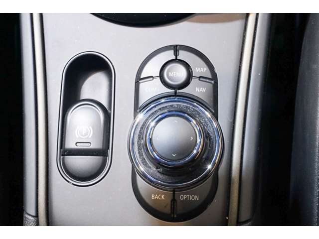 動画や写真もLINEでのご連絡可能でございます。LINE ID 【@gdauto】