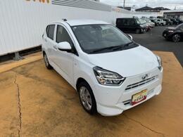 リヤドア・リヤクォーター・バックドアウィンドウにスモークドガラスを採用