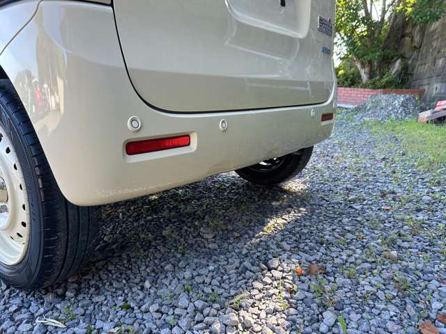 認証工場、塗装ブースも完備しております。車検整備、メンテナンス、鈑金塗装、お車の事なら何でもお任せ下さい♪
