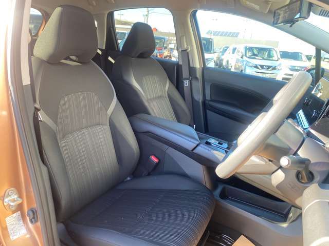 ノートの運転席は視界も良く、とても運転のしやすい車です