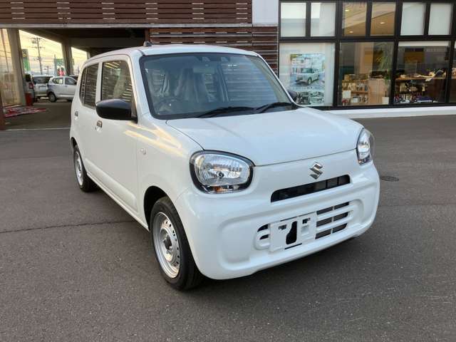 スズキ・ダイハツのサブディーラーとして全国販売優秀の実績！オールメーカーの軽未使用車・中古車はもちろんのこと、コンパクトカー・エコカーなどの普通車も豊富に在庫を取り揃えています！