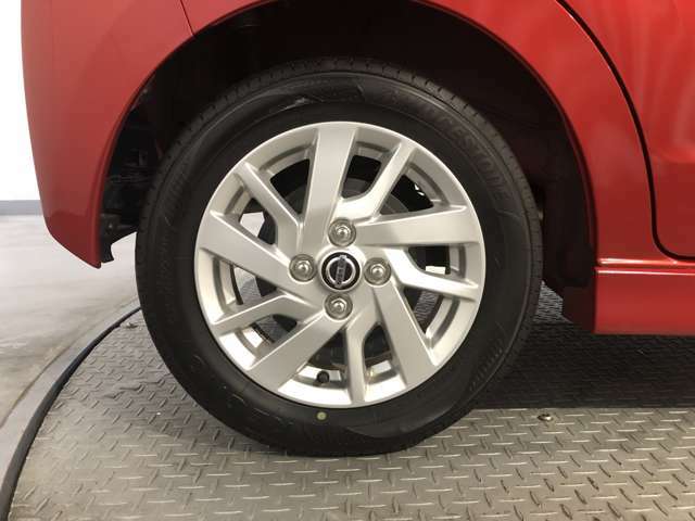 タイヤサイズは155/65R14です♪