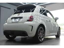 新規で車検を取得してお渡しのお車の車検費用は支払い総額に含まれております。