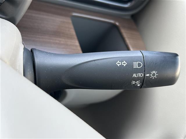 【運転席操作部】快適なドライブを楽しむための機能が装備されています！運転席から触れるので、使いやすいです！除菌プランいれていただくと、さらに清潔で安心していただけます！