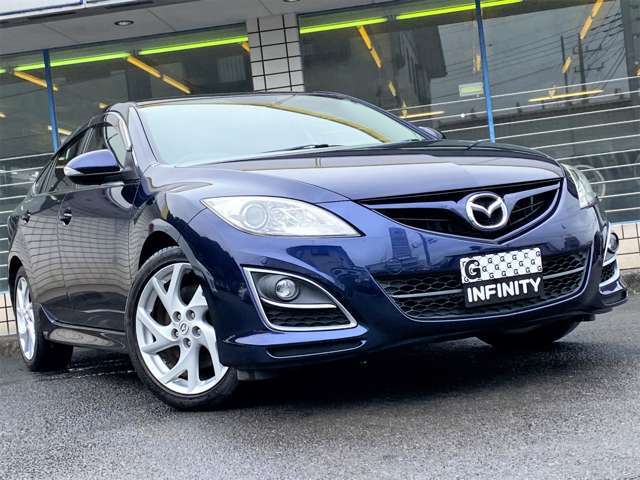 マツダ アテンザスポーツ♪後期型の上級グレード25Z♪走行55,000kmと低走行♪お得な車検：2年付です♪オプションのBOSEサウンドシステム搭載♪ハーフレザーの電動シートは標準装備♪