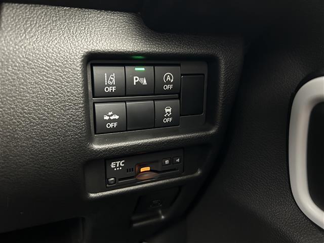 【運転席操作部】快適なドライブを楽しむための機能が装備されています！運転席から触れるので、使いやすいです！除菌プランいれていただくと、さらに清潔で安心していただけます！