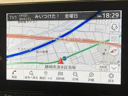 【純正ナビ】一体感のあるナビは、高級感ある車内を演出してくれます。Bluetooth再生などオーディオ機能も充実しておりますので、運転もより楽しめます♪