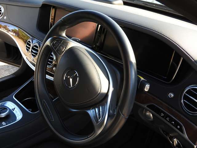 お金をかけて維持されていた事がひしひしと伝わってきます。是非現車確認でこの良質なコンディションをご確認ください。車検1年半付即乗り即戦力、タイヤ4本新品交換させて頂きます。コンディション維持の為移動に