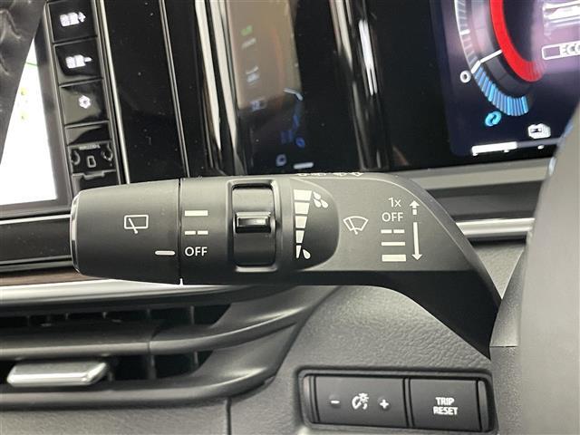 【運転席操作部】快適なドライブを楽しむための機能が装備されています！運転席から触れるので、使いやすいです！除菌プランいれていただくと、さらに清潔で安心していただけます！