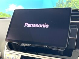 【大画面ナビ】人気の大型10インチナビを装備。存在感のある大画面はインパクト大！ナビ利用時のマップ表示は見やすく、テレビやDVDは臨場感がアップ！いつものドライブがグッと楽しくなります♪