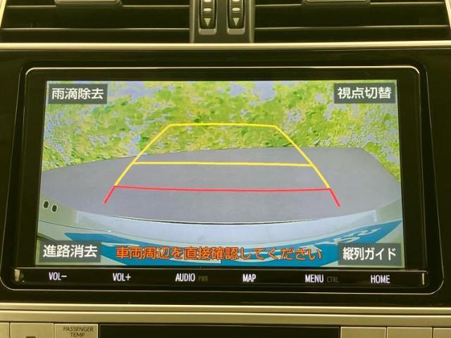 WECARSの展示場では実際に見て、触ってお車をお選びいただけます！知識の豊富な営業スタッフが様々なカーライフをご提案いたします！