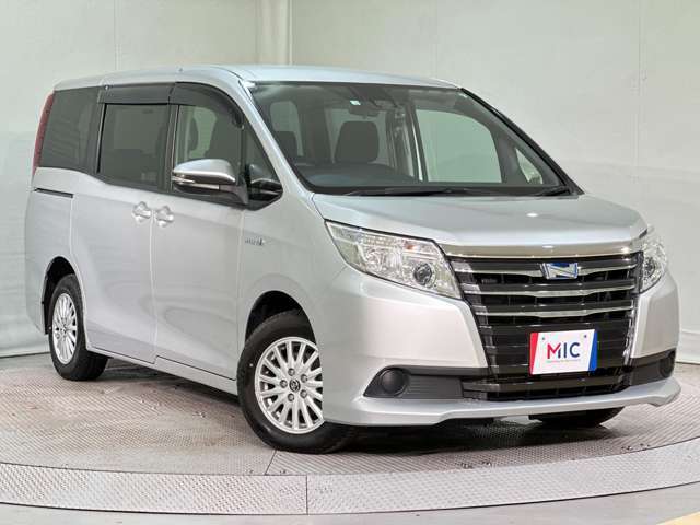 車検整備付でお出しいたします。当社の総額表示は車検代や自動車税等の諸費用も含まれている乗り出し料金です。（任意保険や追加品は別途）