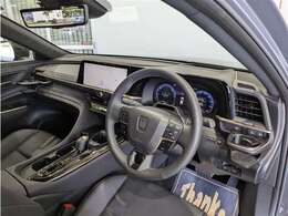 見通しのよいすっきりとした視界で、誰でも運転しやすいです。運転のしやすさは疲れにくさにも繋がりますよ♪