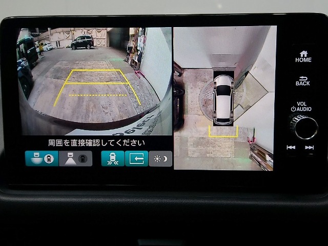 狭い道・見通しの悪い交差点・縦列駐車・車庫入れなども安心のマルチビューカメラシステム搭載です。運転時・駐車時の困った場面で心強い味方になってくれます。