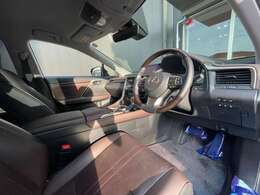 LIBERALAは、輸入車選びの新たなスタイルを提案するインポート・セレクト・ブランドです。オーナー様となる方がクルマから直接感じる感性を第一にした、最良の一台との出会いをコーディネートいたします。