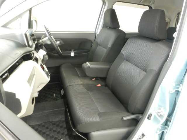 最新の入庫・販売情報などは当社ホームページhttp://www.carparco.comまで☆