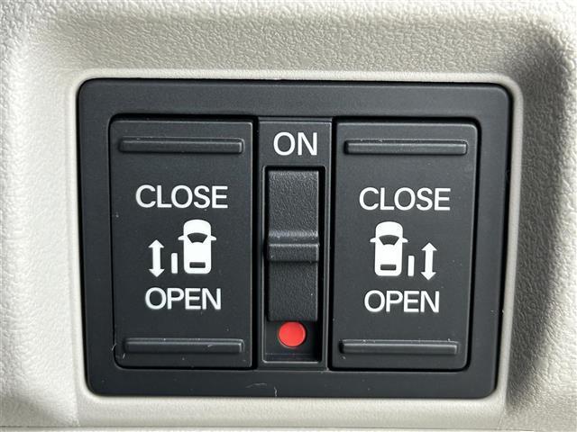 【運転席操作部】快適なドライブを楽しむための機能が装備されています！運転席から触れるので、使いやすいです！除菌プランいれていただくと、さらに清潔で安心していただけます！