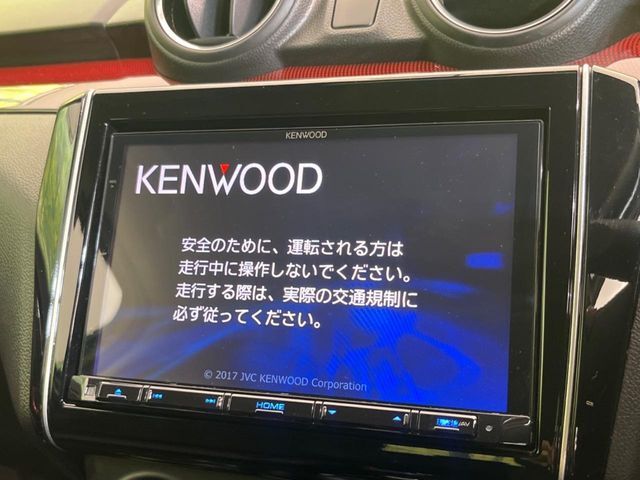 【8型ナビゲーション】目的地までしっかり案内してくれる使いやすいナビ。Bluetooth接続すればお持ちのスマホやMP3プレイヤーの音楽を再生可能！毎日の運転がさらに楽しくなります！！