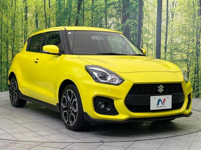 大好評のボディコーティング「弾スプラッシュコート」もご納車までに施工可能。通常のガラスコートと異なる、耐久年数6年の無機質ガラスコーティングが、ボディをキレイな状態に保ってくれます。